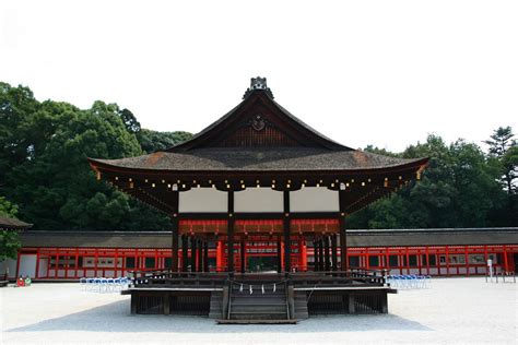 Le Shimogamo-Jinja, Sanctuaire Ancien et Vestige d'une Japan Ancienne Fascinante